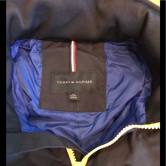 TOMMY HILFIGER Brant Flag Windbreaker - Picture 10 of 12